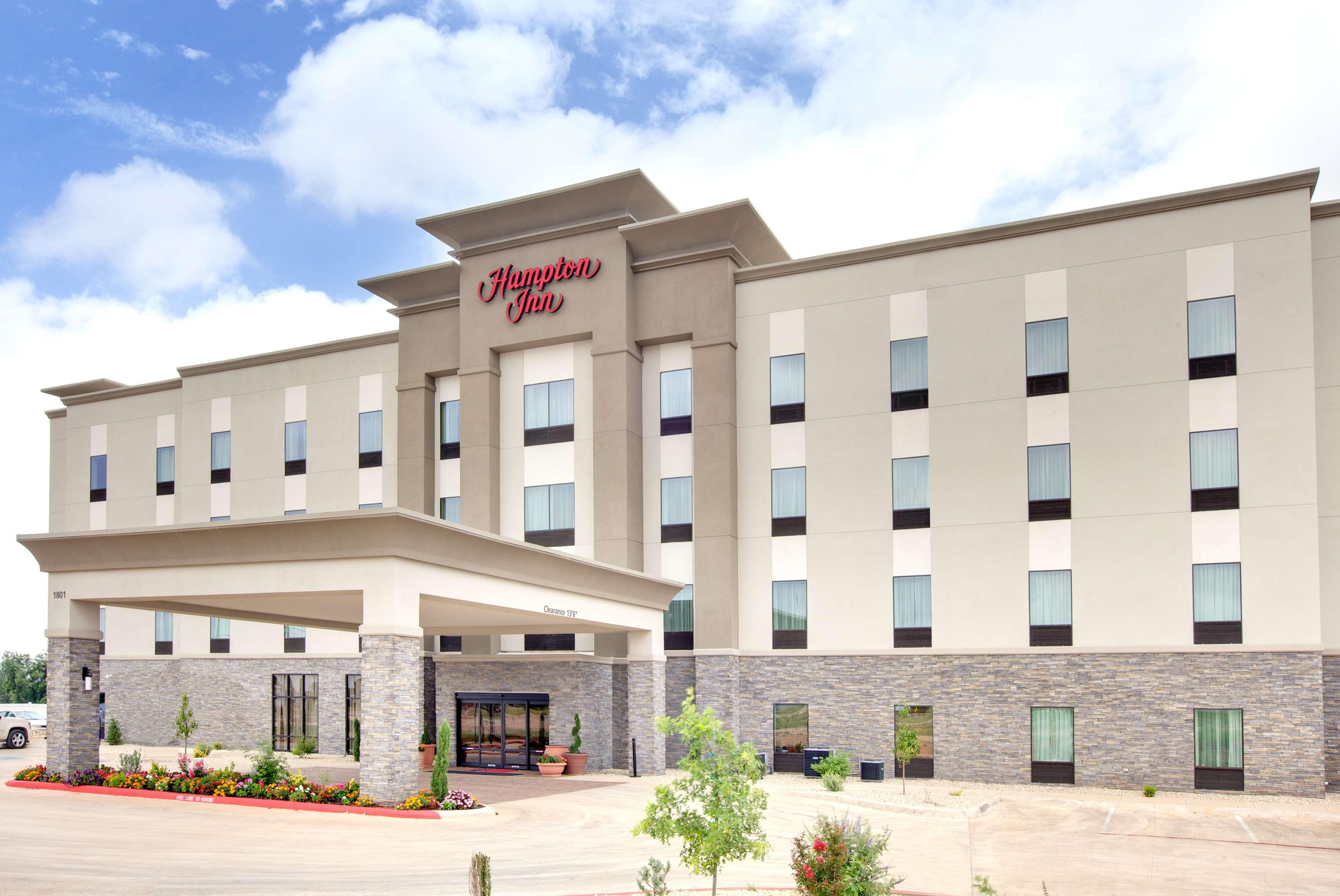 Hampton Inn And Suites Snyder Exteriör bild