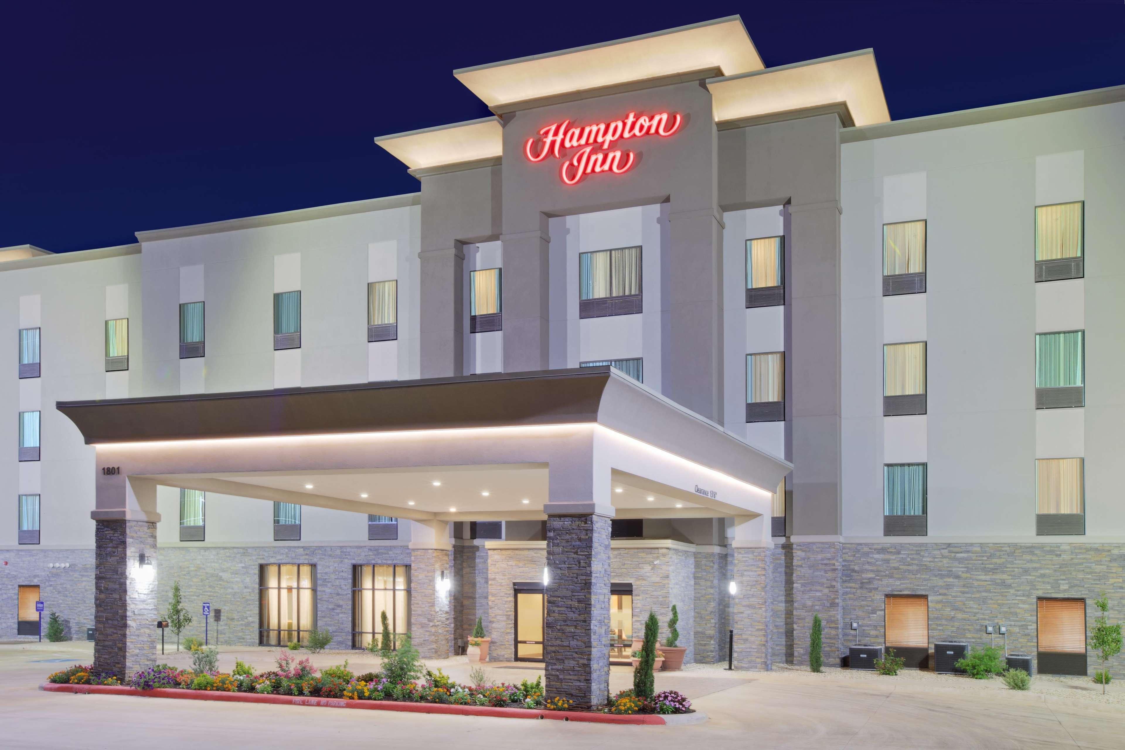 Hampton Inn And Suites Snyder Exteriör bild